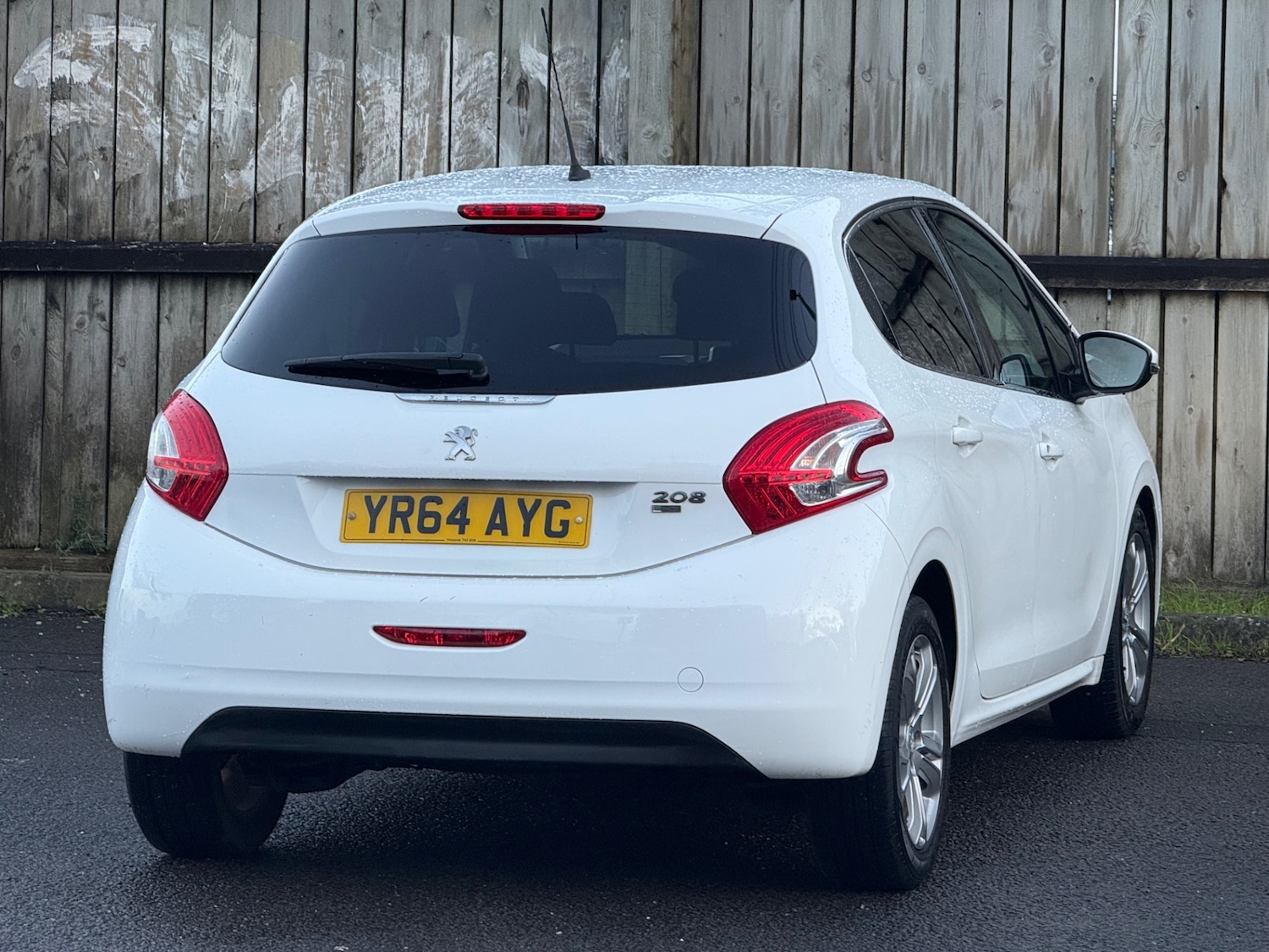 Used Peugeot 208 2014 for sale - 76430633: Photo 15