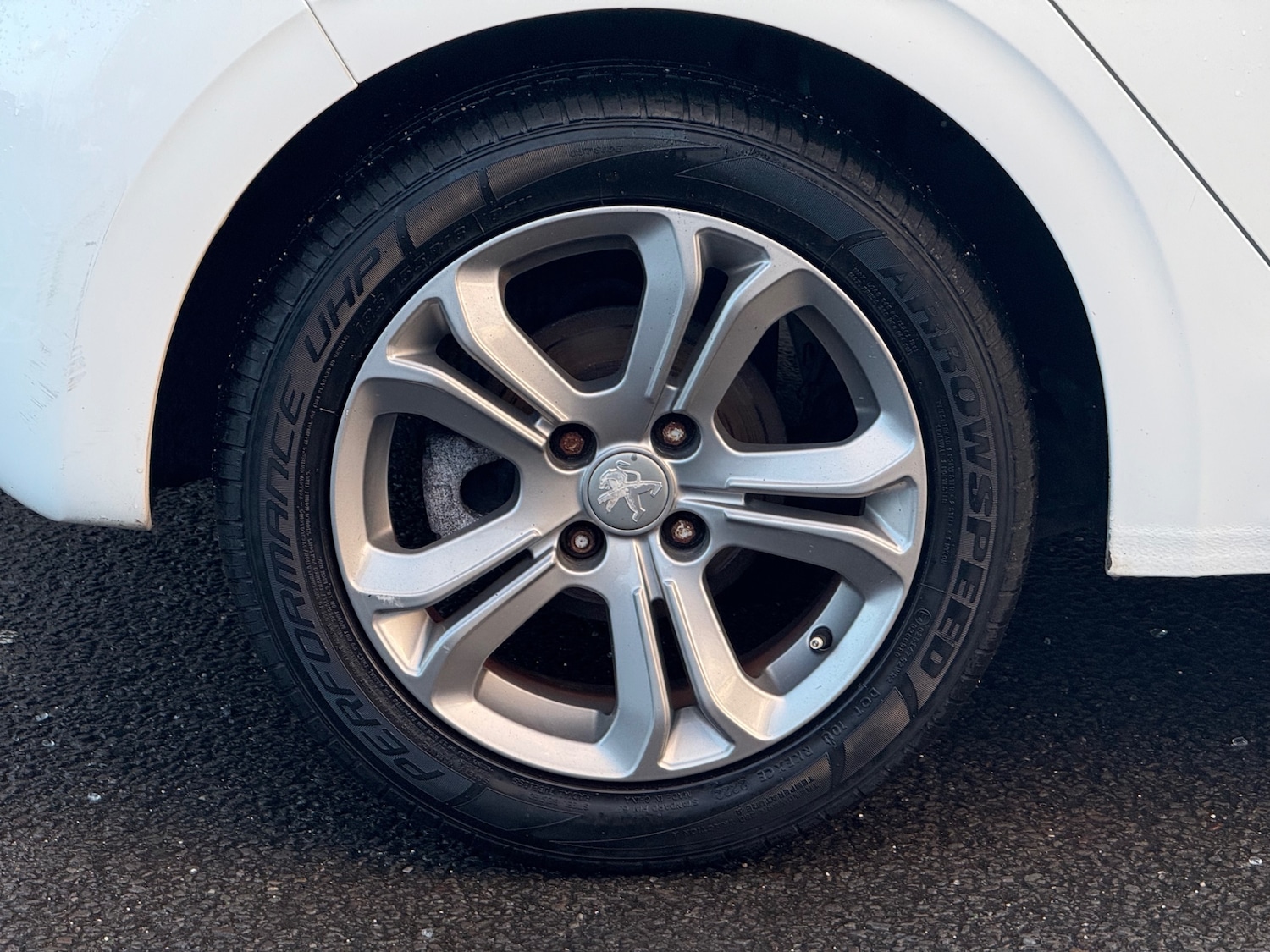 Used Peugeot 208 2014 for sale - 76430633: Photo 35