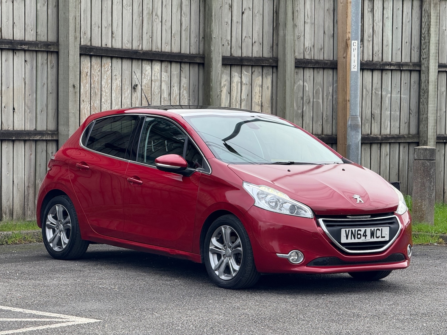 Used Peugeot 208 2014 for sale - 76504753: Photo 12