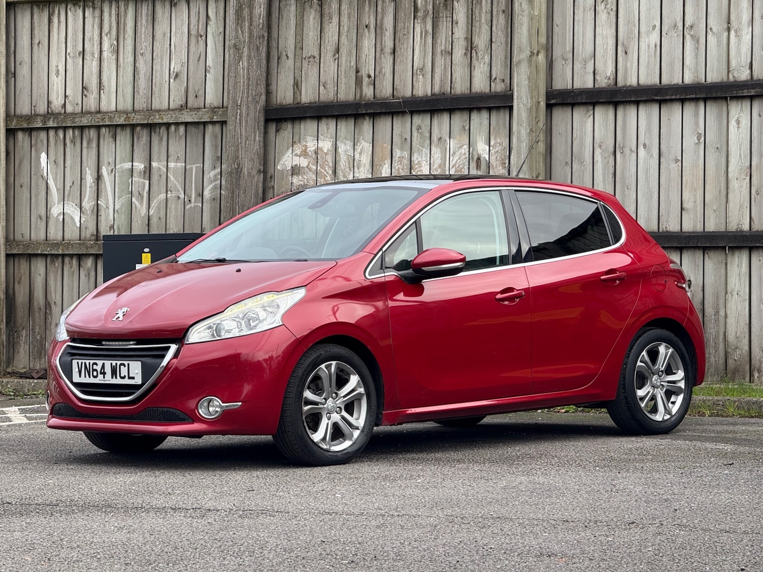 Used Peugeot 208 2014 for sale - 76504753: Photo 15