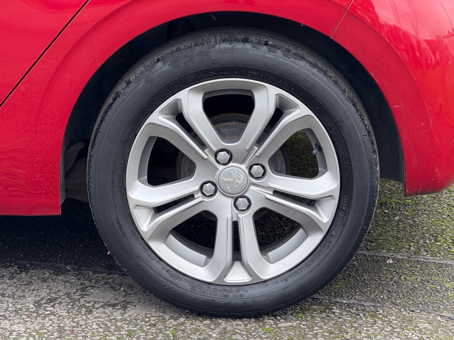 Used Peugeot 208 2014 for sale - 76504753: Photo 28