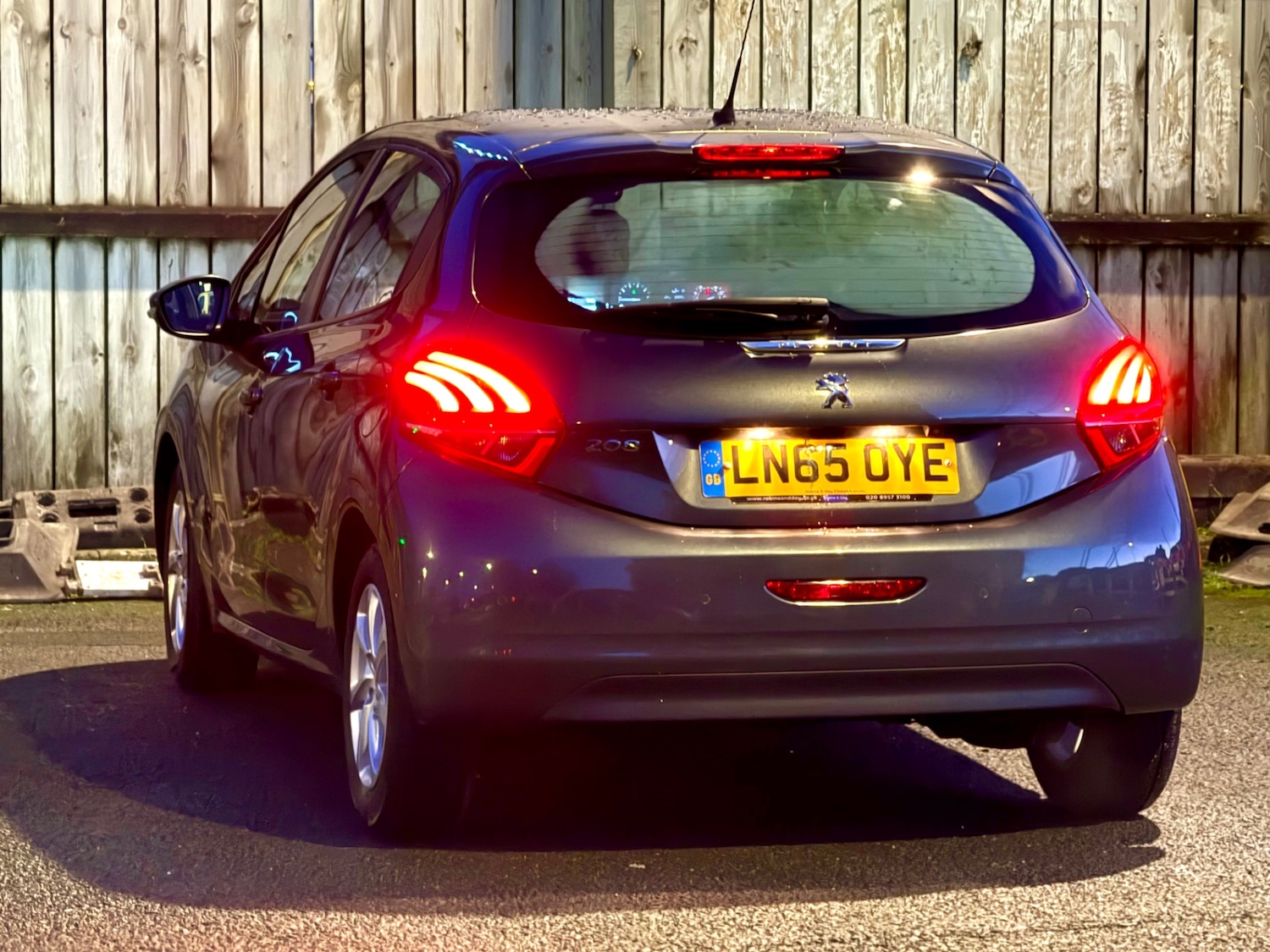 Used Peugeot 208 2015 for sale - 76963786: Photo 14