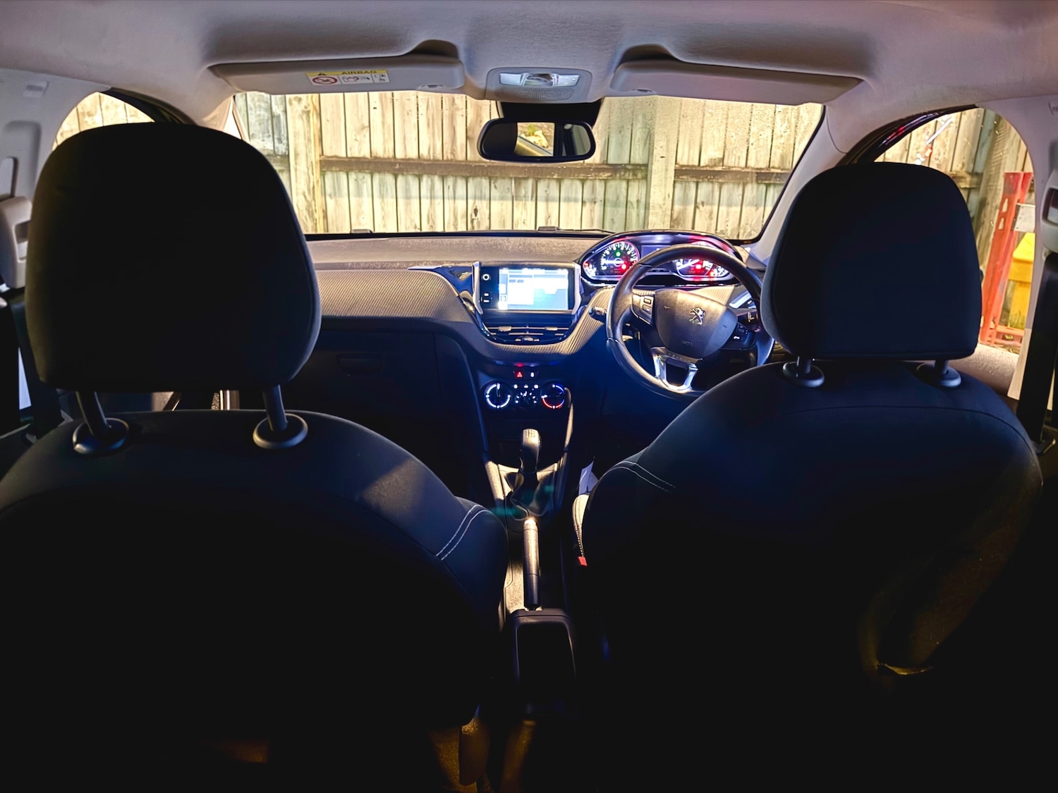 Used Peugeot 208 2015 for sale - 76963786: Photo 18