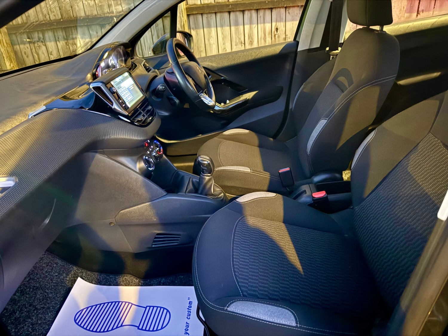 Used Peugeot 208 2015 for sale - 76963786: Photo 26