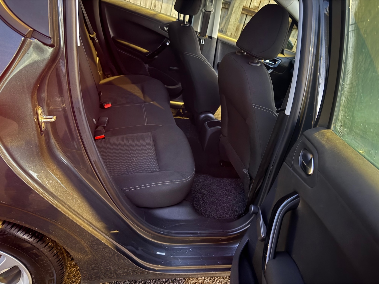 Used Peugeot 208 2015 for sale - 76963786: Photo 32