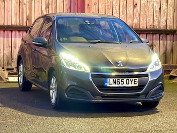 Used Peugeot 208 2015 for sale - 76963786: Photo