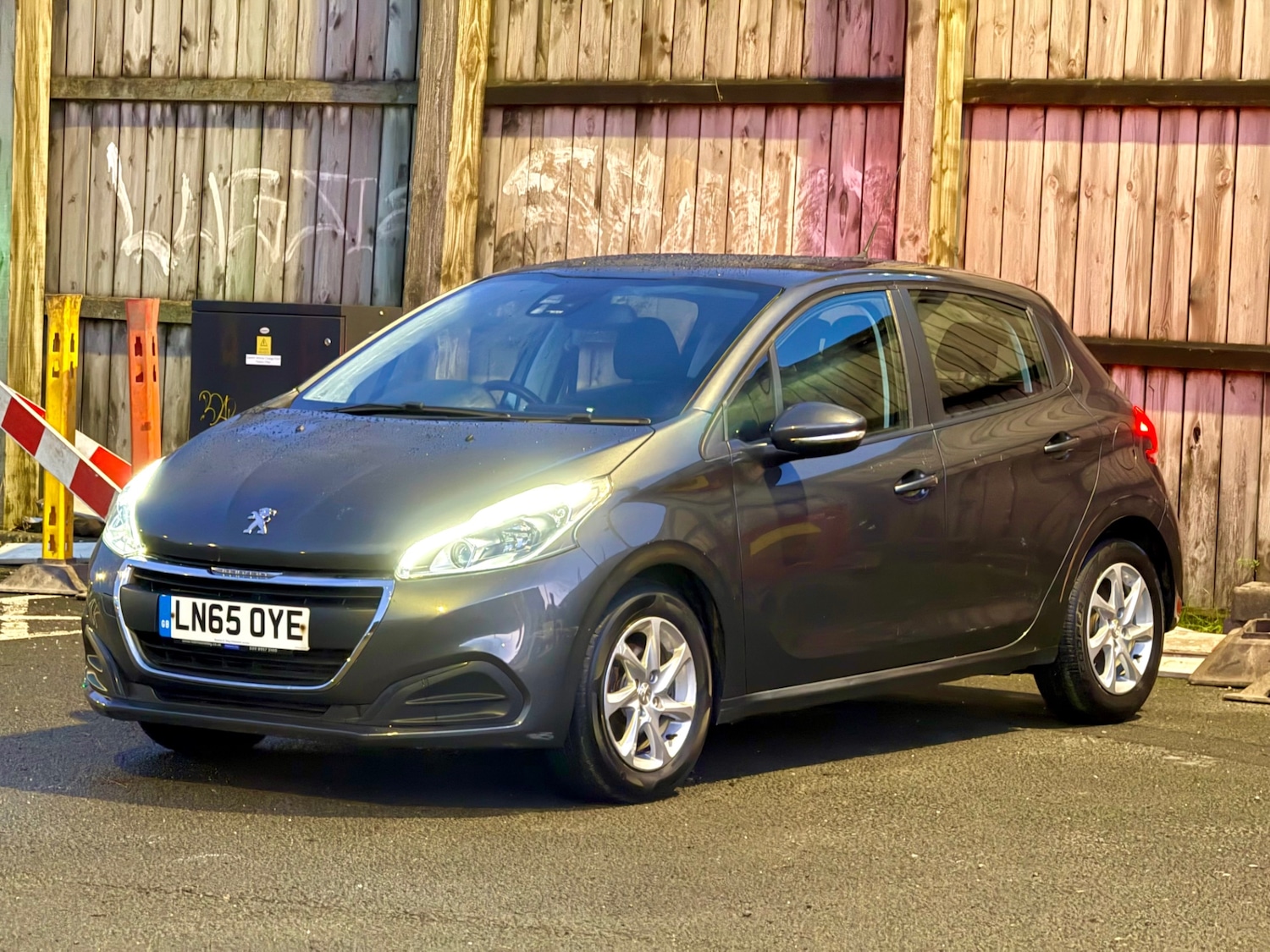 Used Peugeot 208 2015 for sale - 76963786: Photo 8