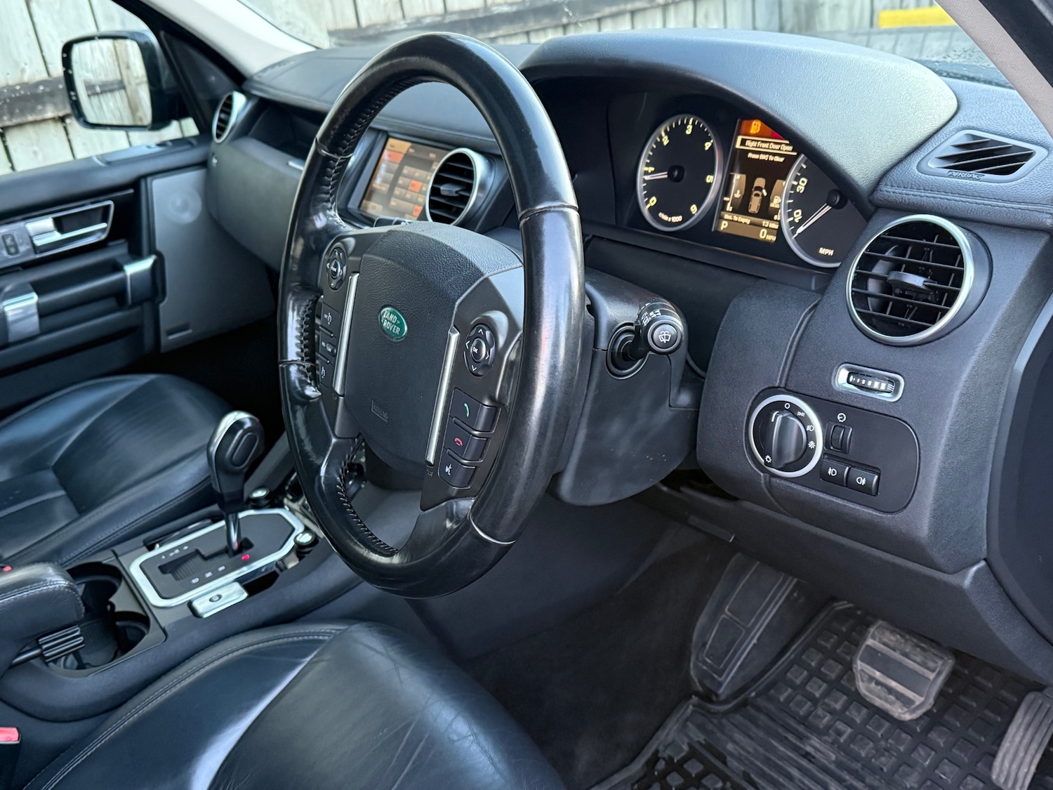 Used Land Rover Discovery 2010 for sale - 77263957: Photo 41