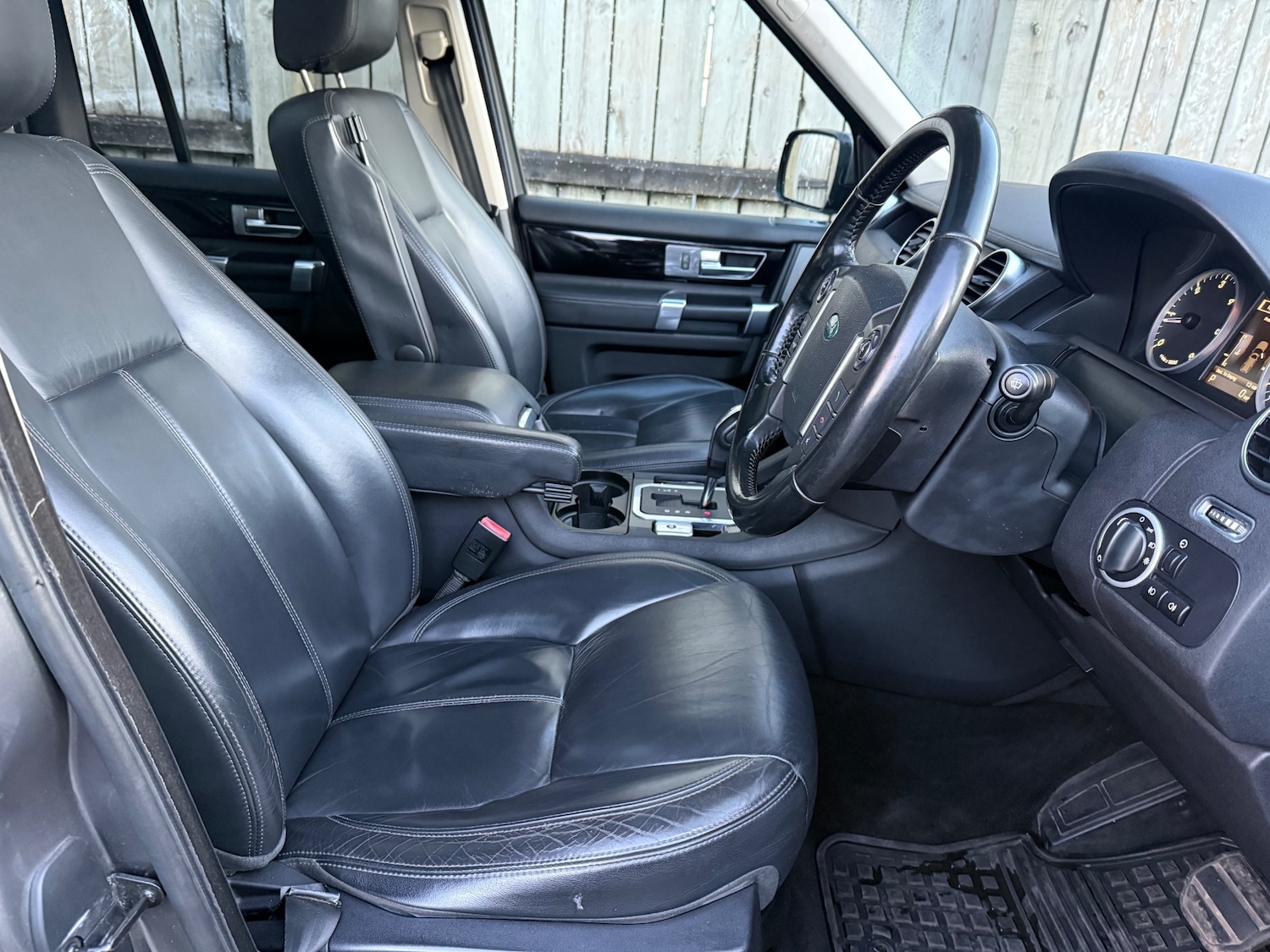 Used Land Rover Discovery 2010 for sale - 77263957: Photo 42