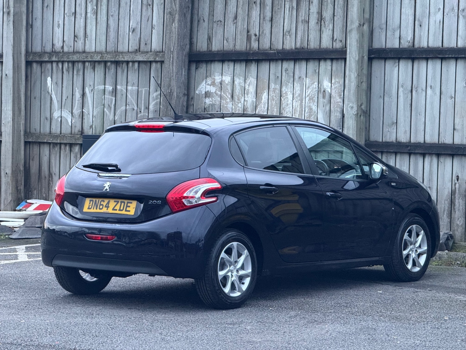 Used Peugeot 208 2014 for sale - 77367284: Photo 12