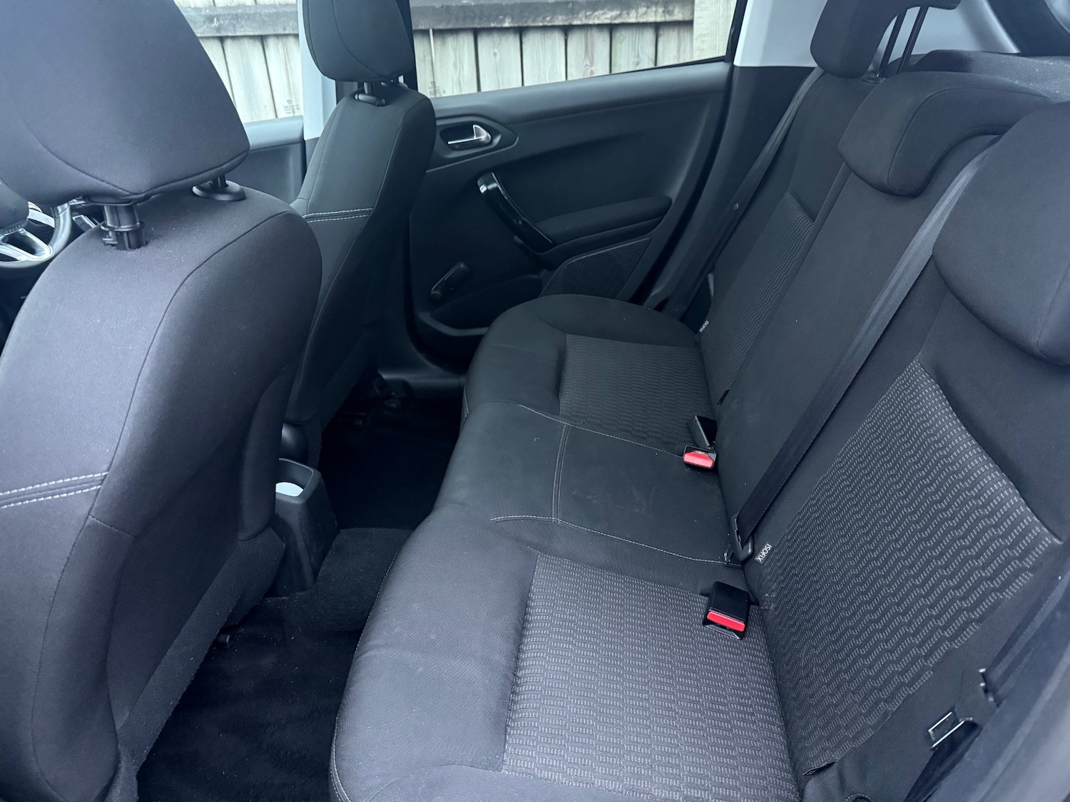 Used Peugeot 208 2014 for sale - 77367284: Photo 29