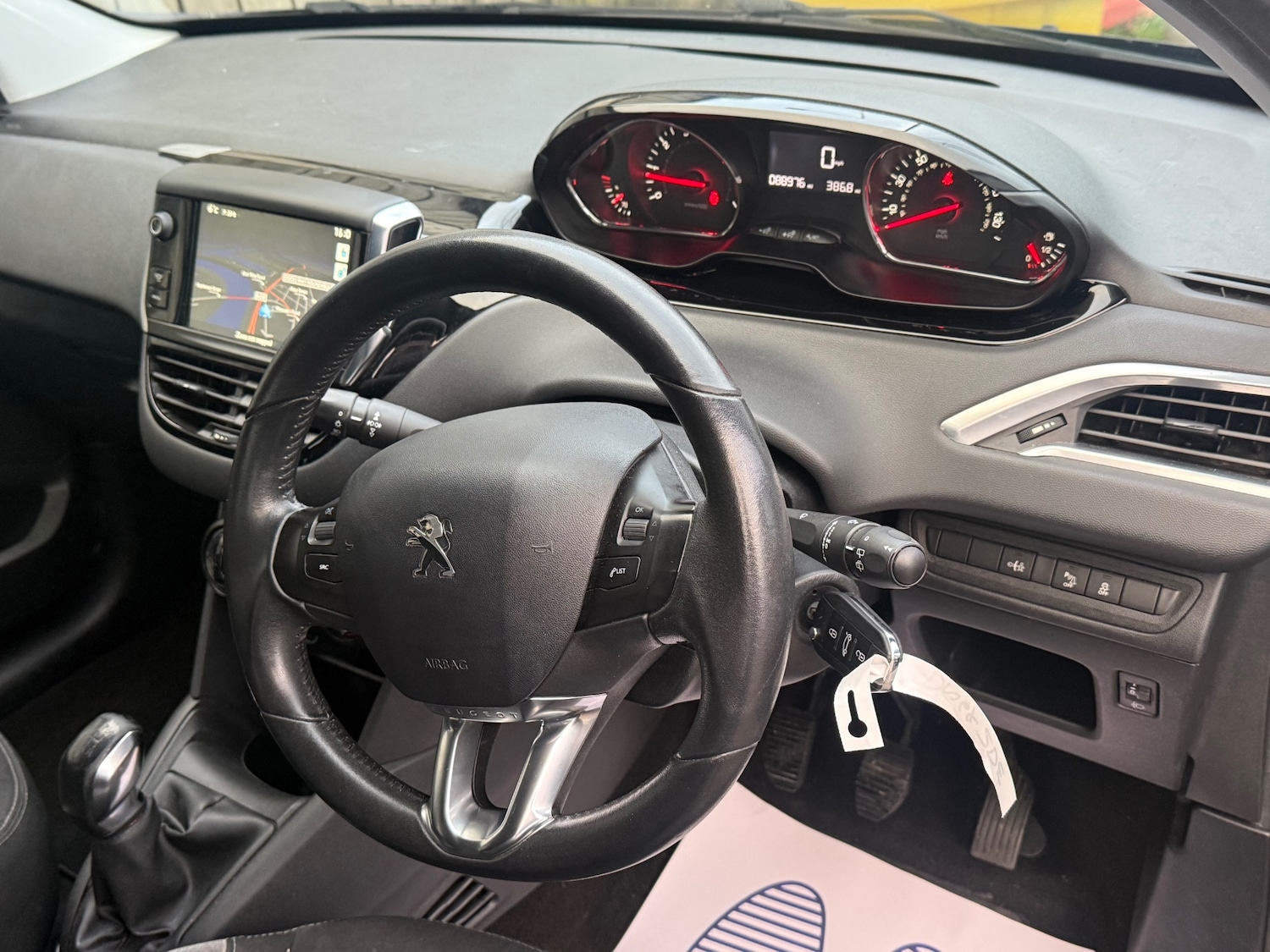 Used Peugeot 208 2014 for sale - 77367284: Photo 35