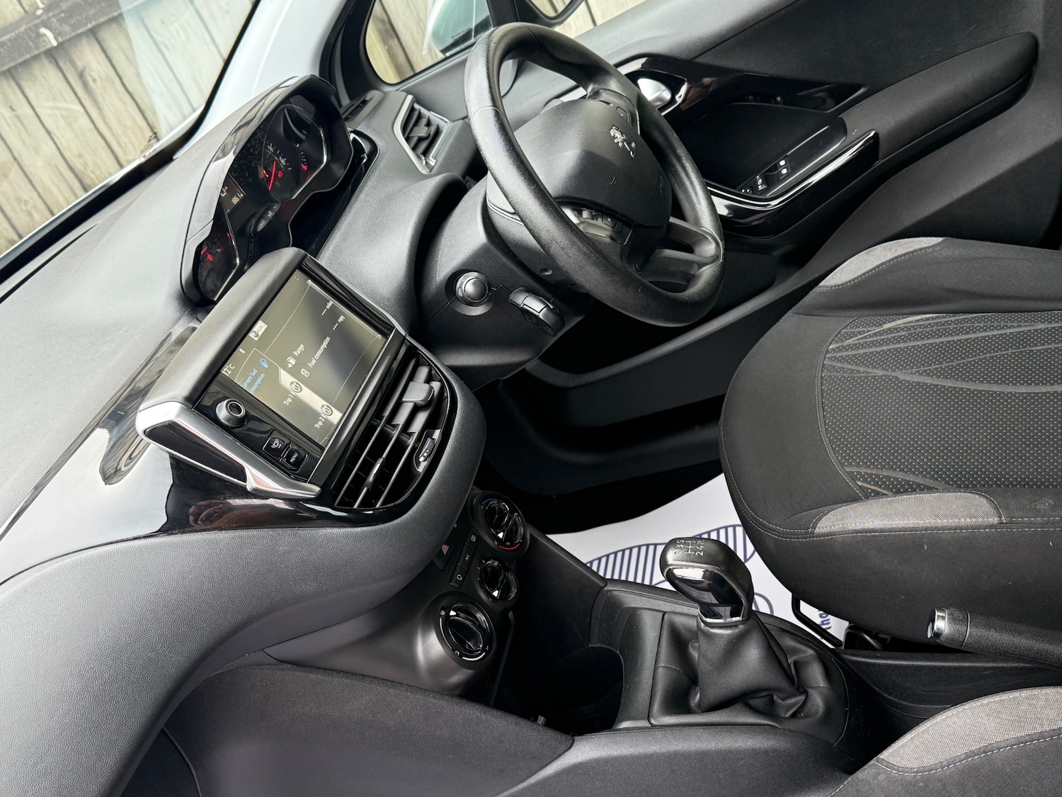 Used Peugeot 208 2013 for sale - 76412565: Photo 19