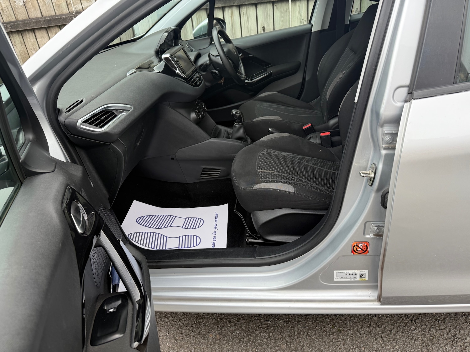 Used Peugeot 208 2013 for sale - 76412565: Photo 21