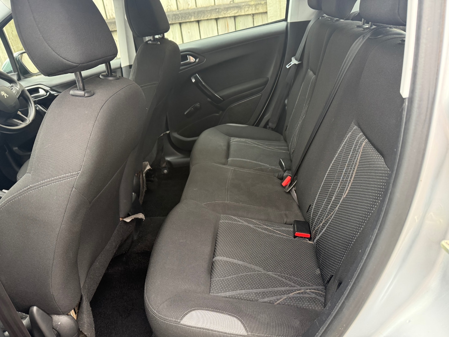 Used Peugeot 208 2013 for sale - 76412565: Photo 23