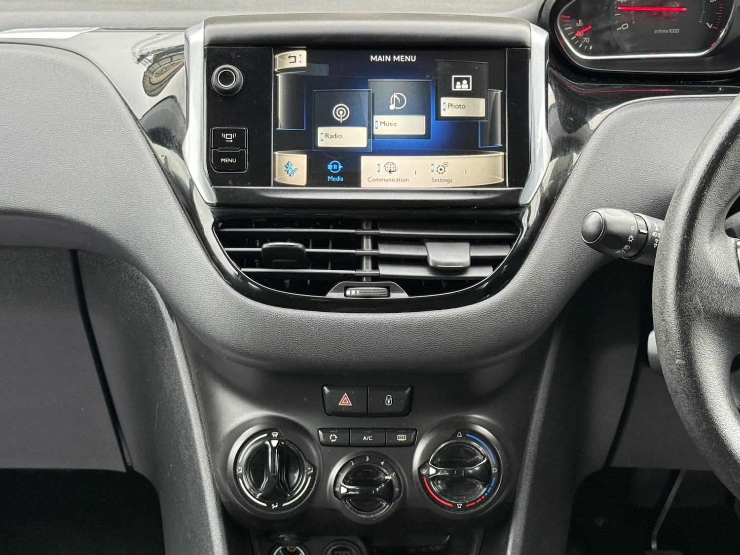 Used Peugeot 208 2013 for sale - 76412565: Photo 25