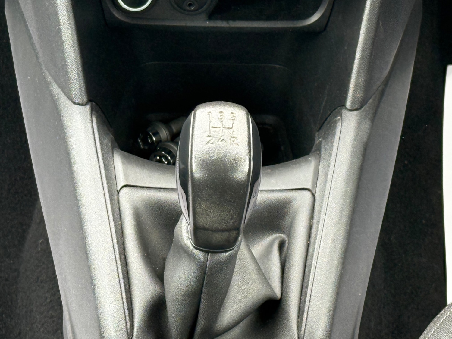 Used Peugeot 208 2013 for sale - 76412565: Photo 26