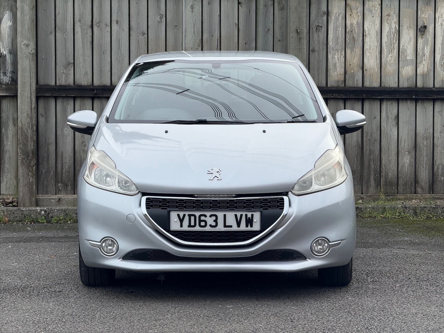 Used Peugeot 208 2013 for sale - 76412565: Photo 3