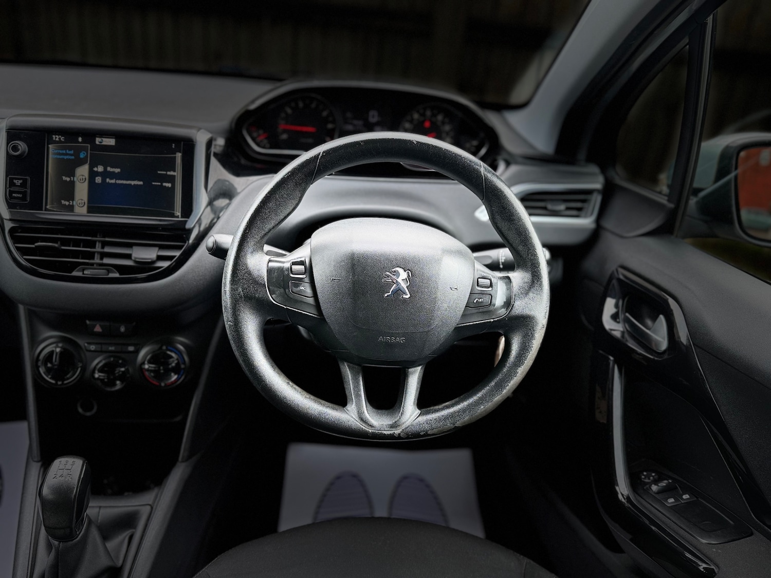 Used Peugeot 208 2013 for sale - 76412565: Photo 30