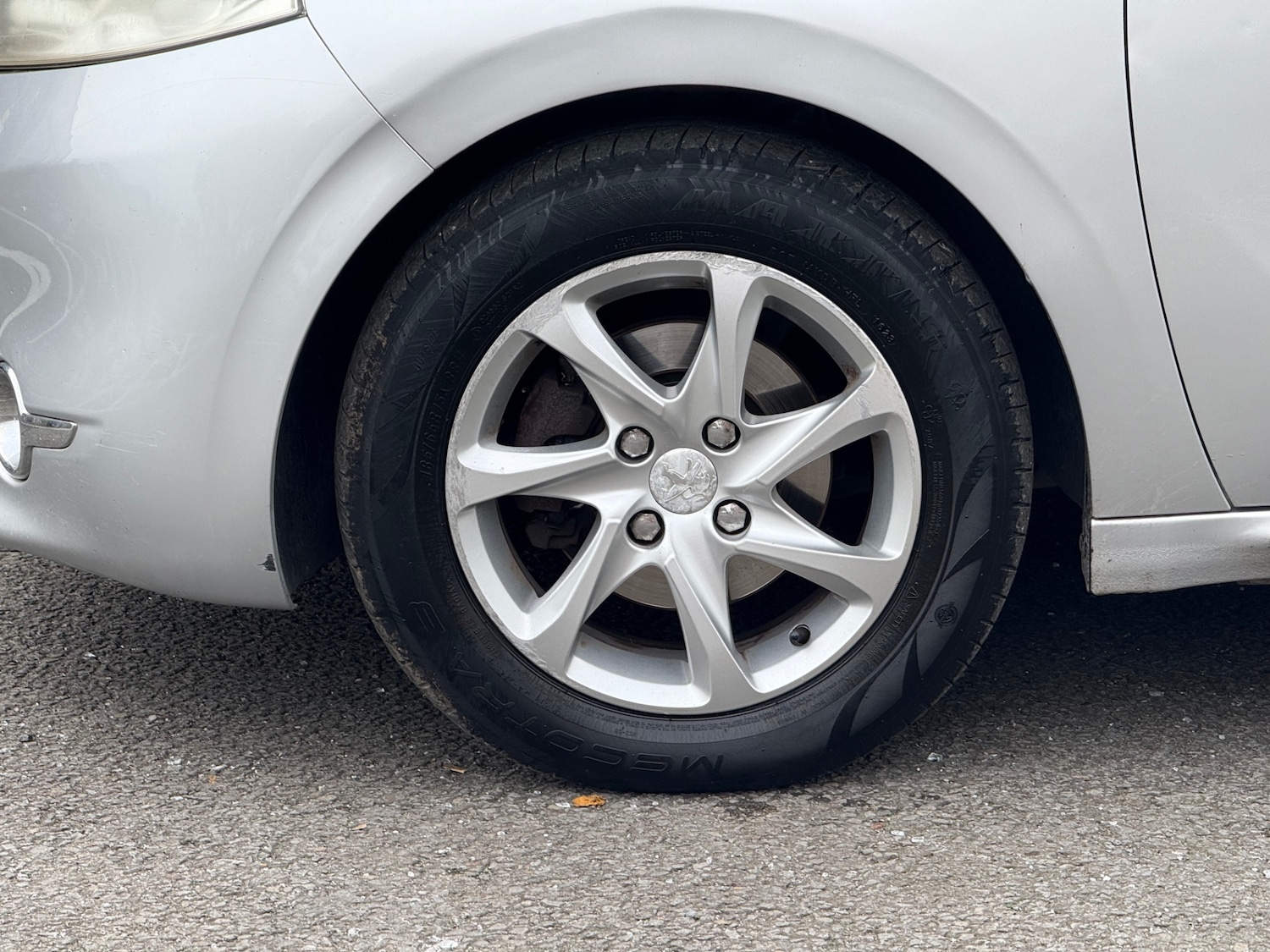 Used Peugeot 208 2013 for sale - 76412565: Photo 31