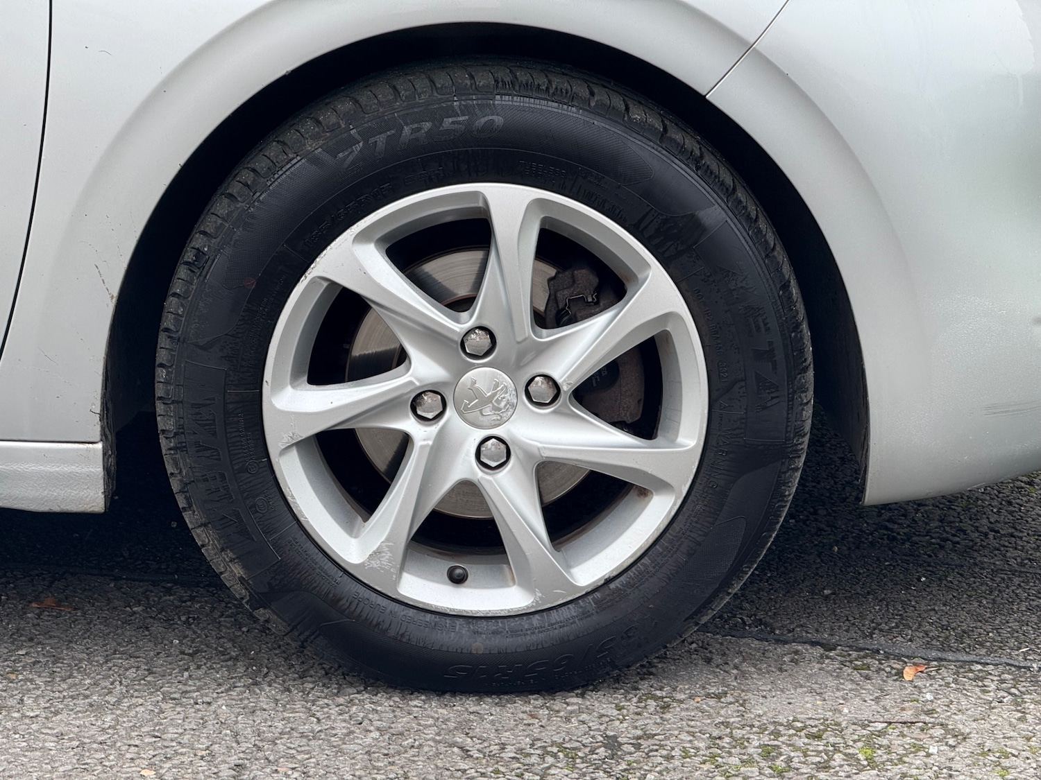 Used Peugeot 208 2013 for sale - 76412565: Photo 34