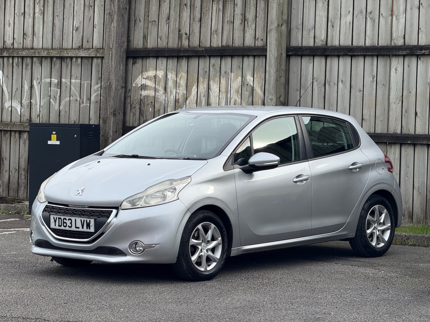 Used Peugeot 208 2013 for sale - 76412565: Photo 7