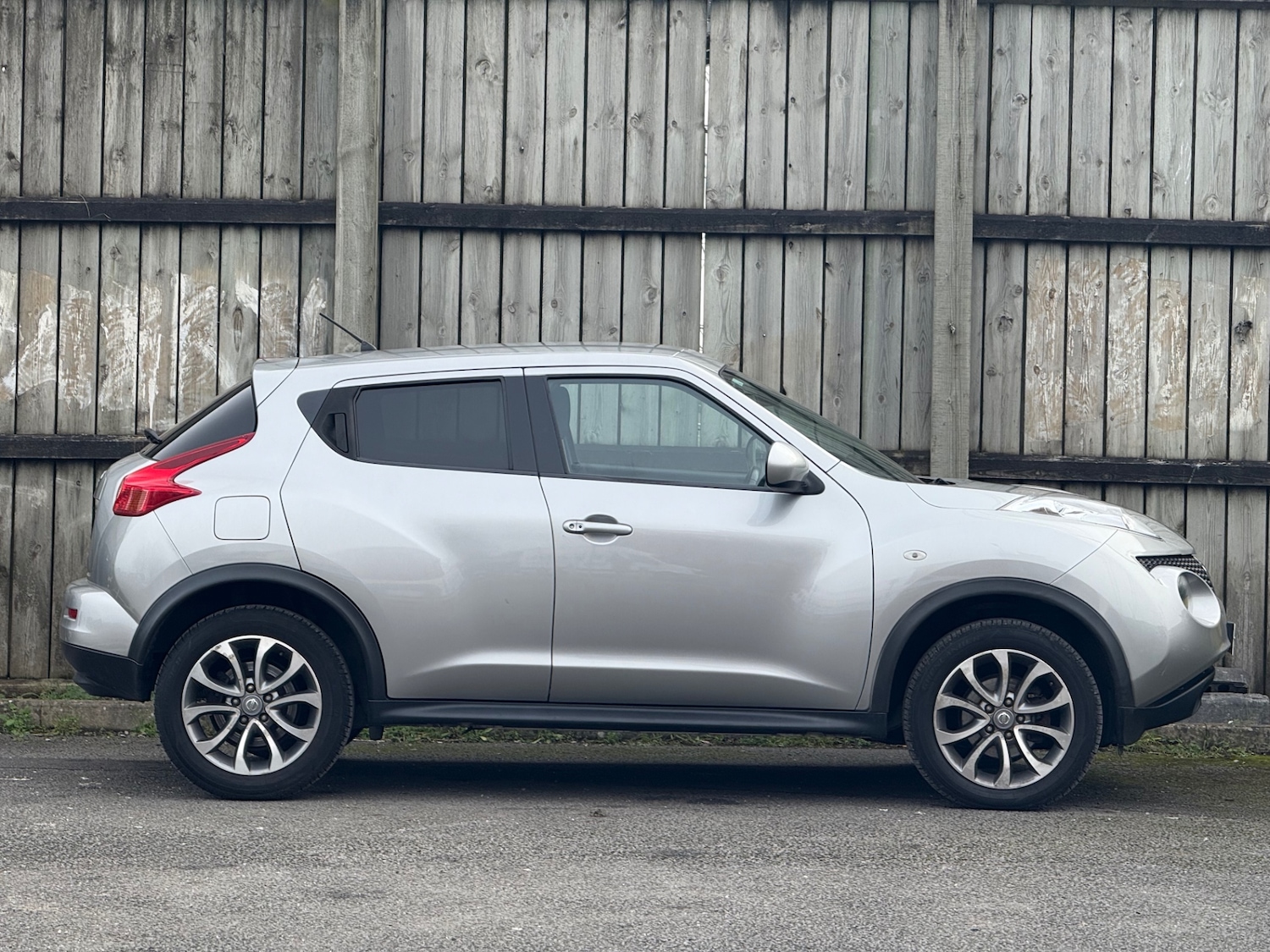 Used Nissan Juke 2014 for sale - 77584984: Photo 2