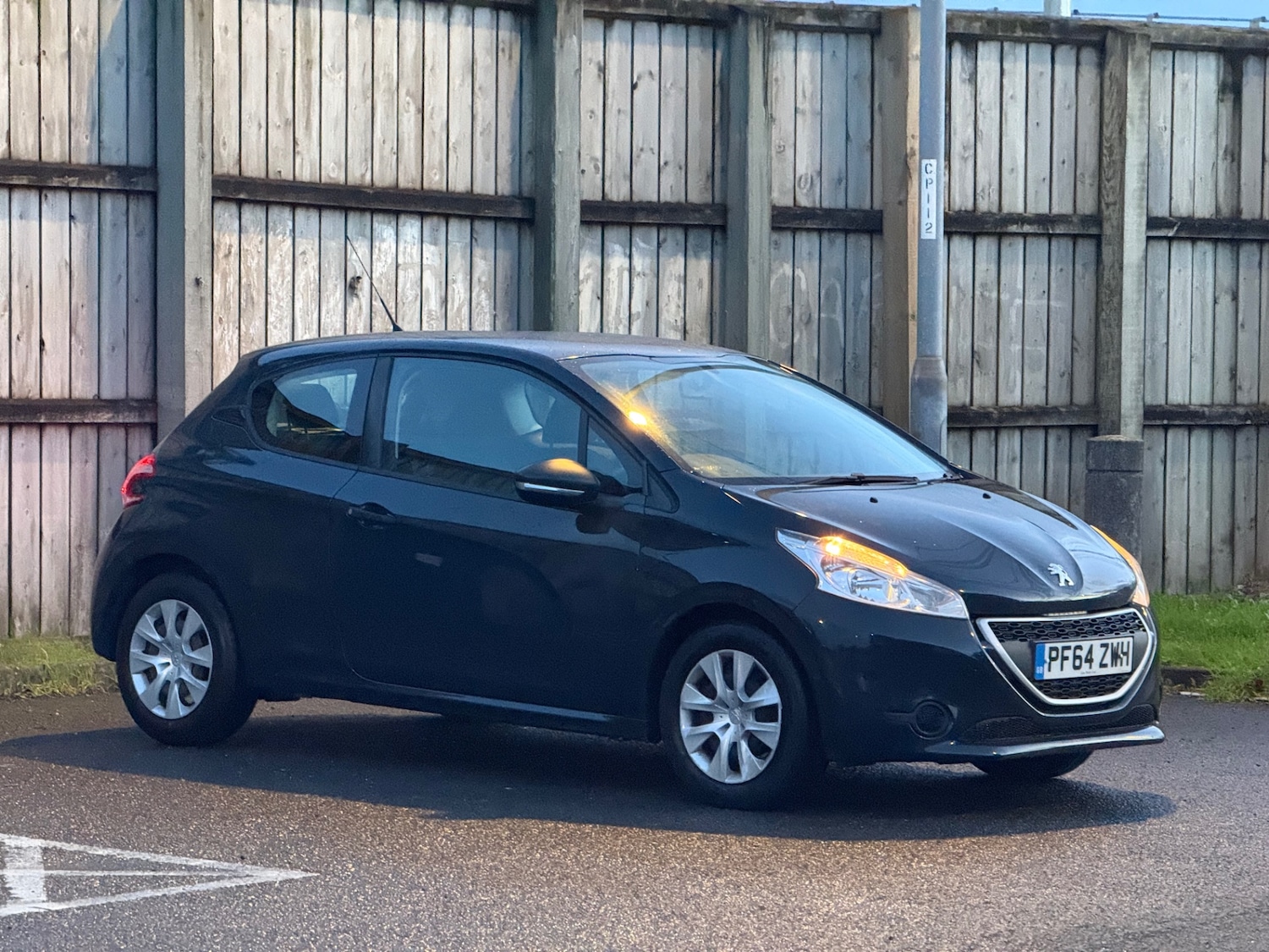 Used Peugeot 208 2015 for sale - 76430629: Photo 11