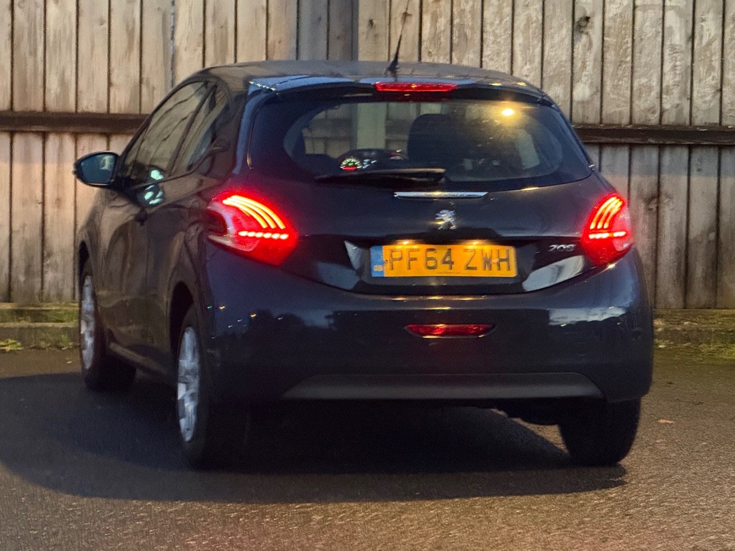 Used Peugeot 208 2015 for sale - 76430629: Photo 14