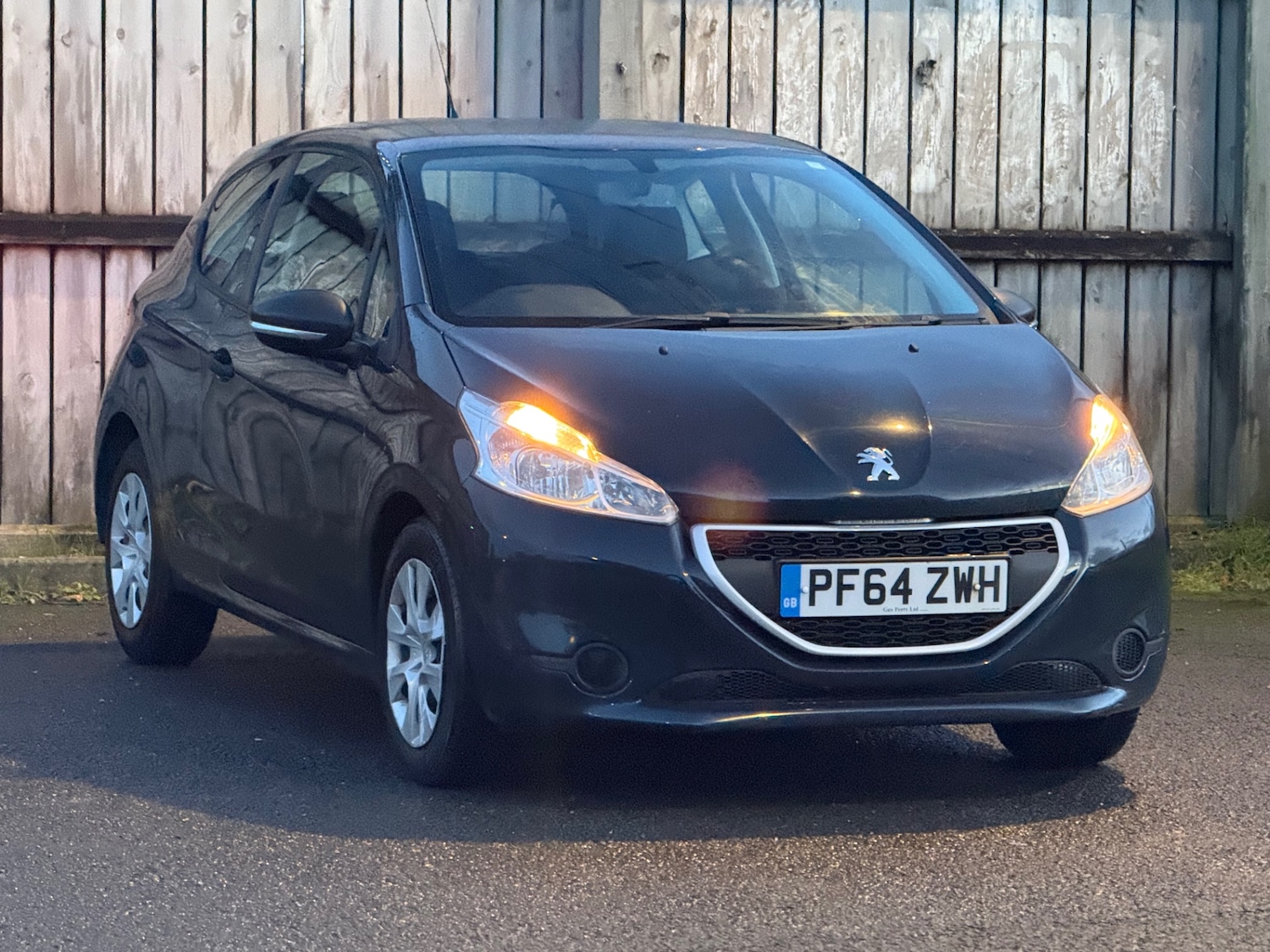 Used Peugeot 208 2015 for sale - 76430629: Photo 9