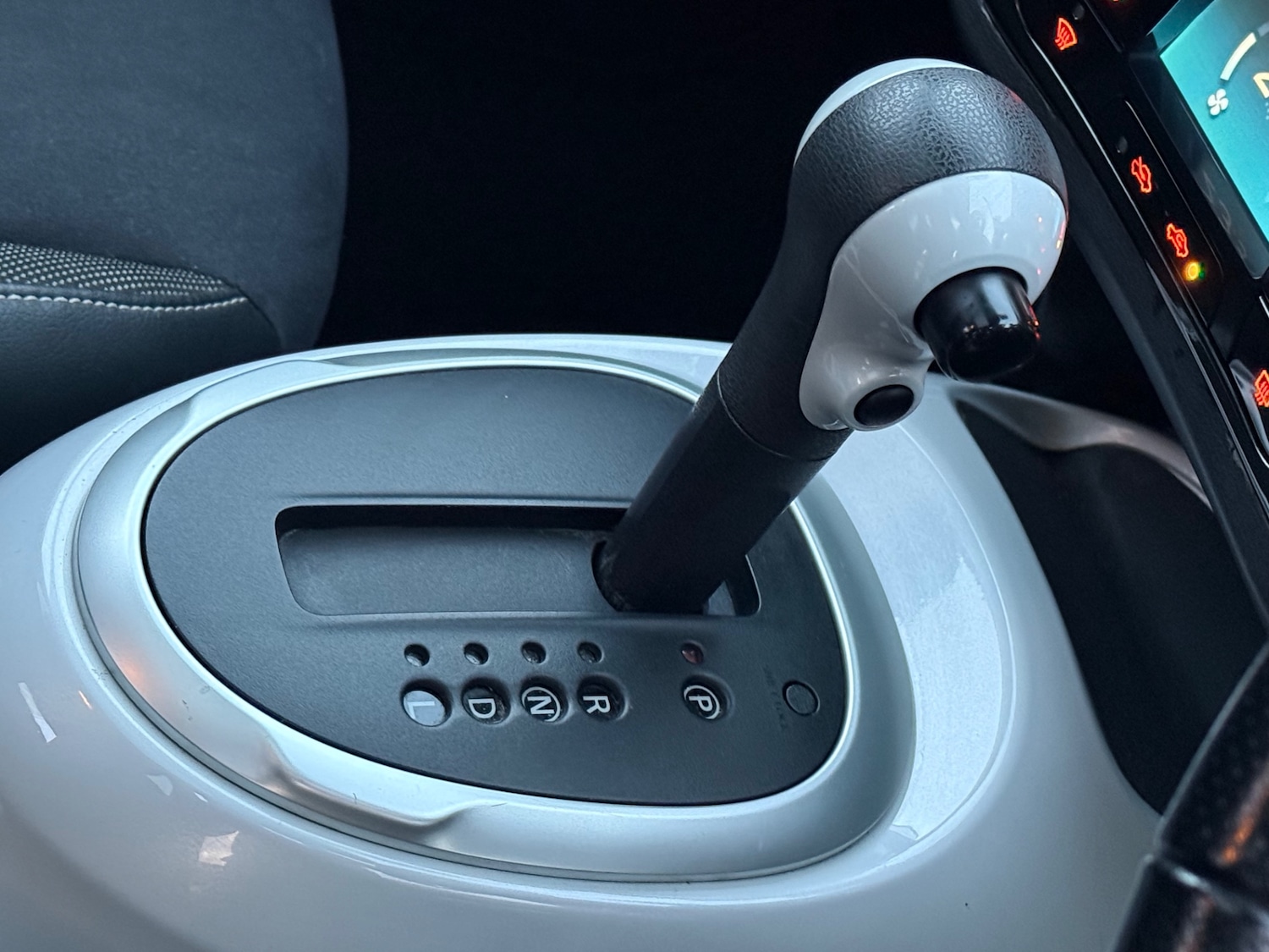 Used Nissan Juke 2017 for sale - 76780429: Photo 30