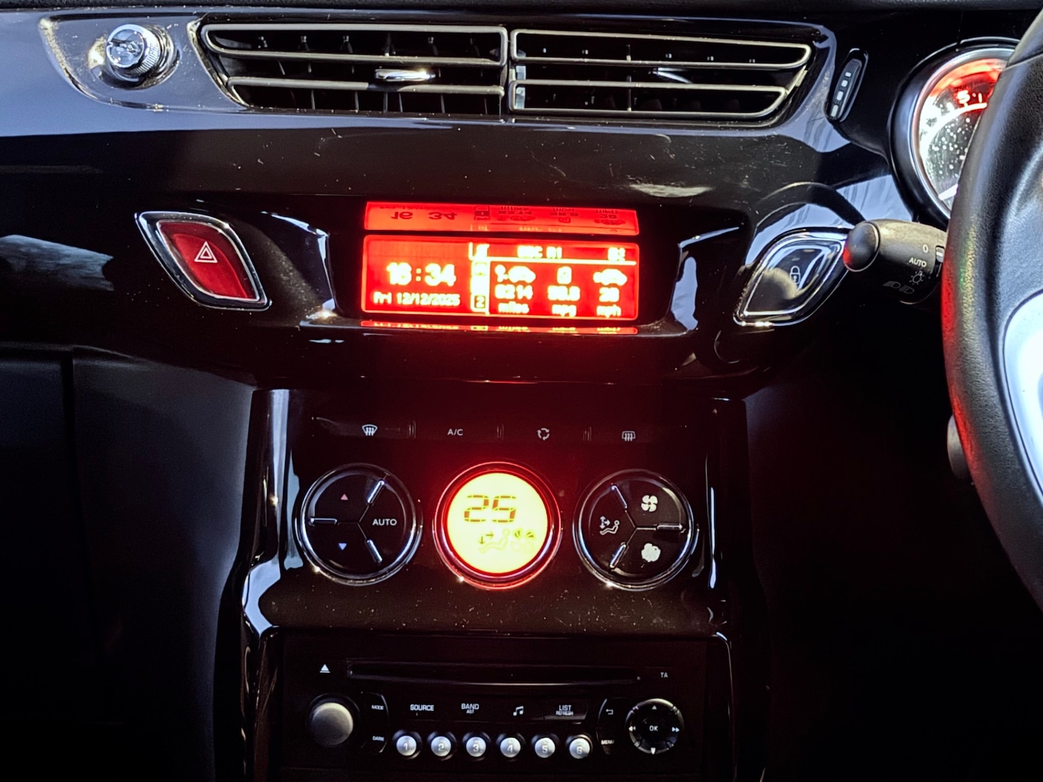 Used Citroen DS3 2015 for sale - 76927096: Photo 20