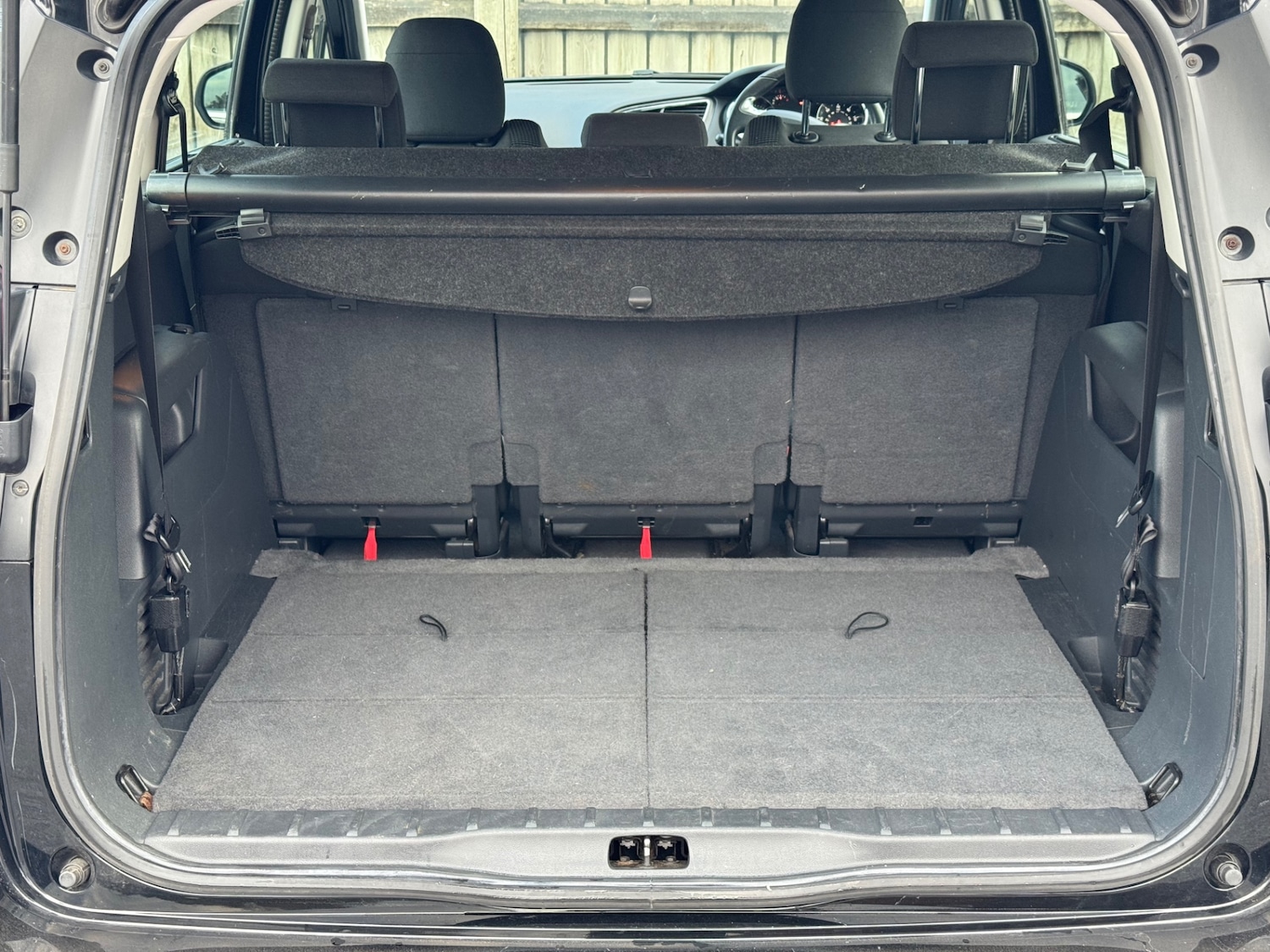 Used Peugeot 5008 2015 for sale - 76352960: Photo 10