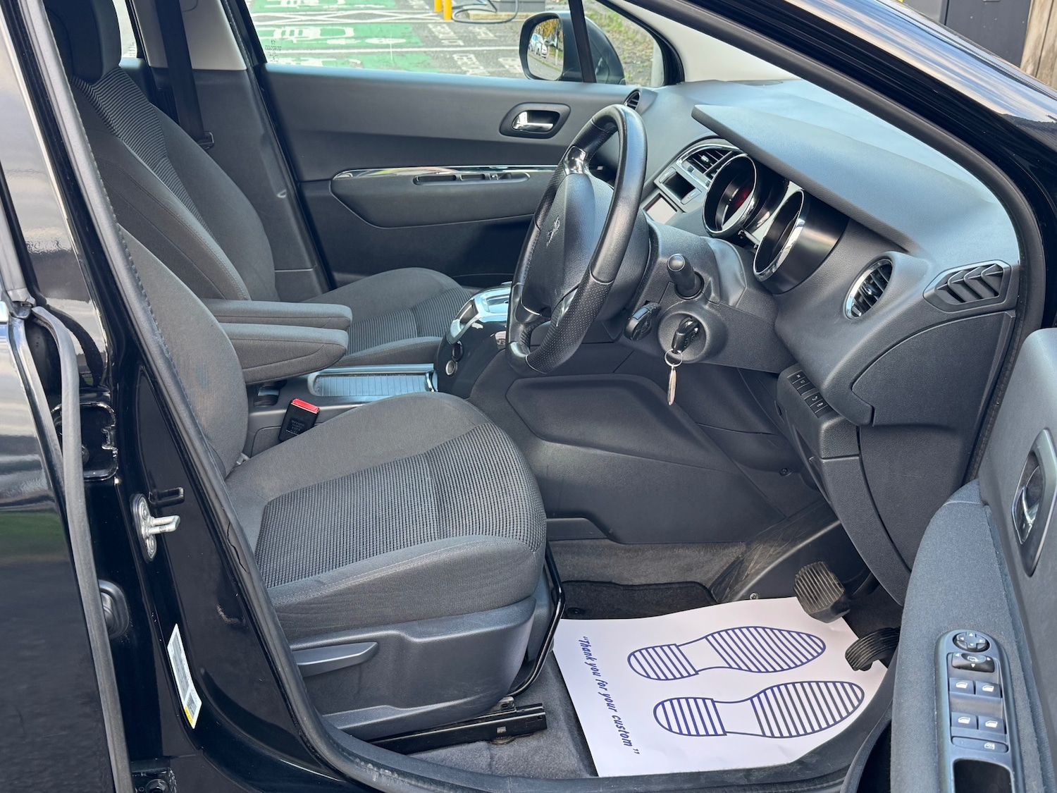 Used Peugeot 5008 2015 for sale - 76352960: Photo 16