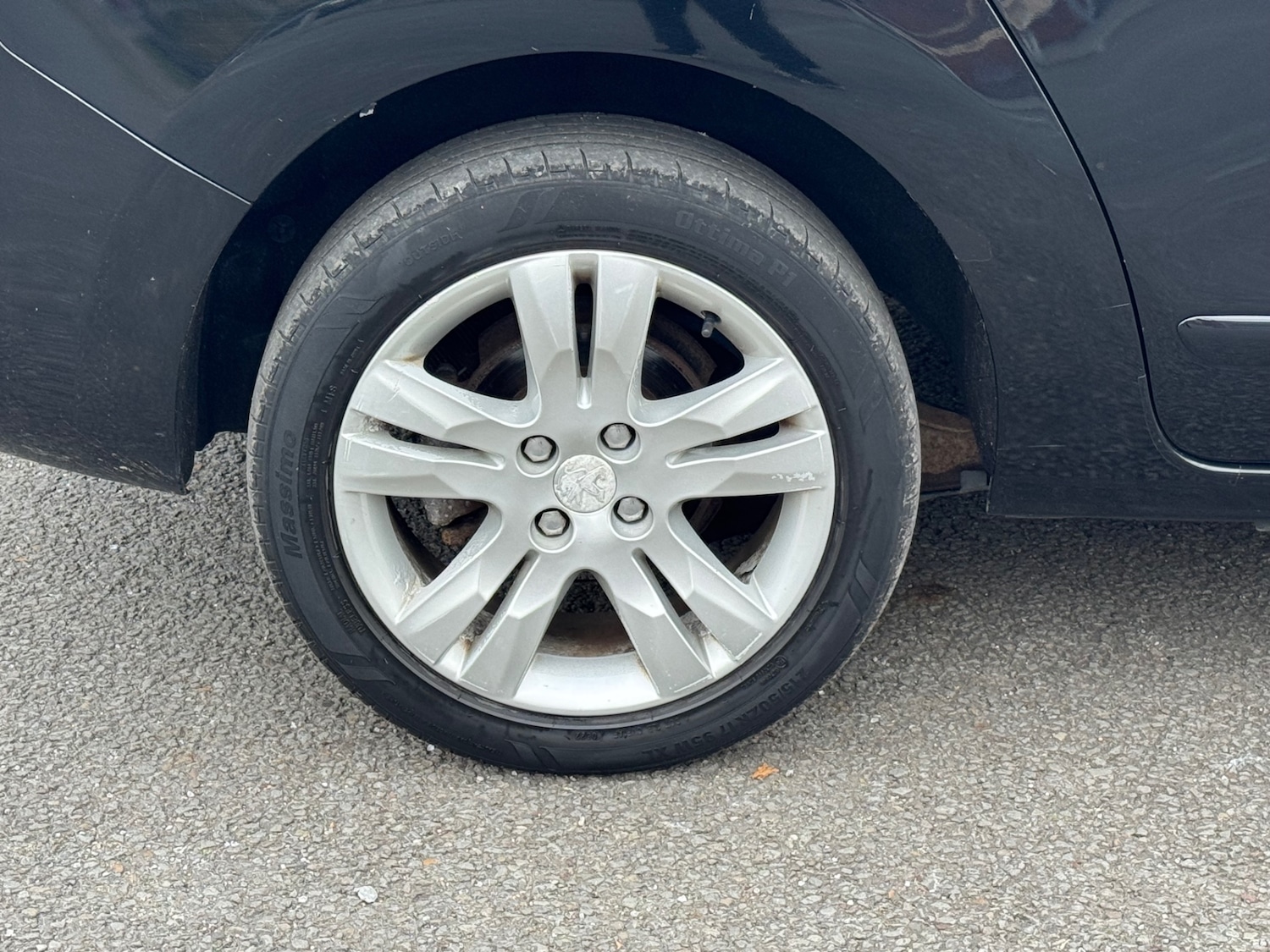 Used Peugeot 5008 2015 for sale - 76352960: Photo 22