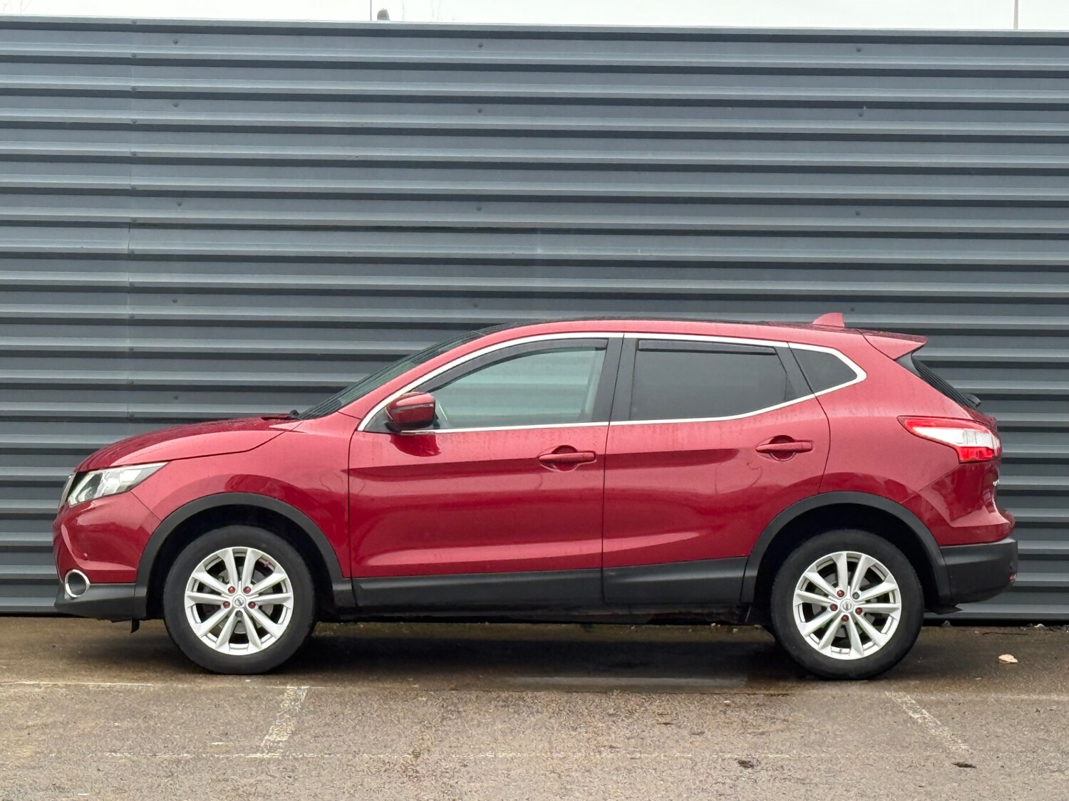 Used Nissan Qashqai 2015 for sale - 77502716: Photo 11