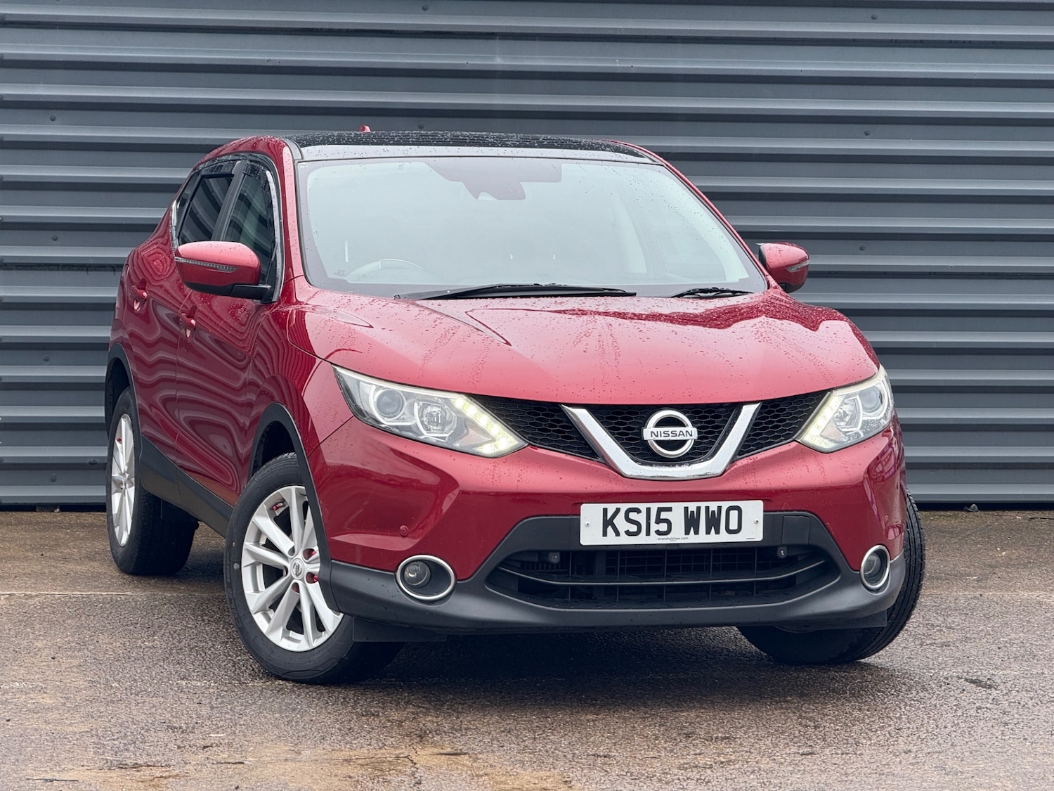 Used Nissan Qashqai 2015 for sale - 77502716: Photo 4