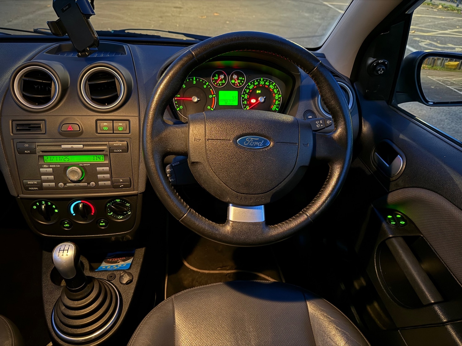 Used Ford Fiesta 2007 for sale - 76653148: Photo 26