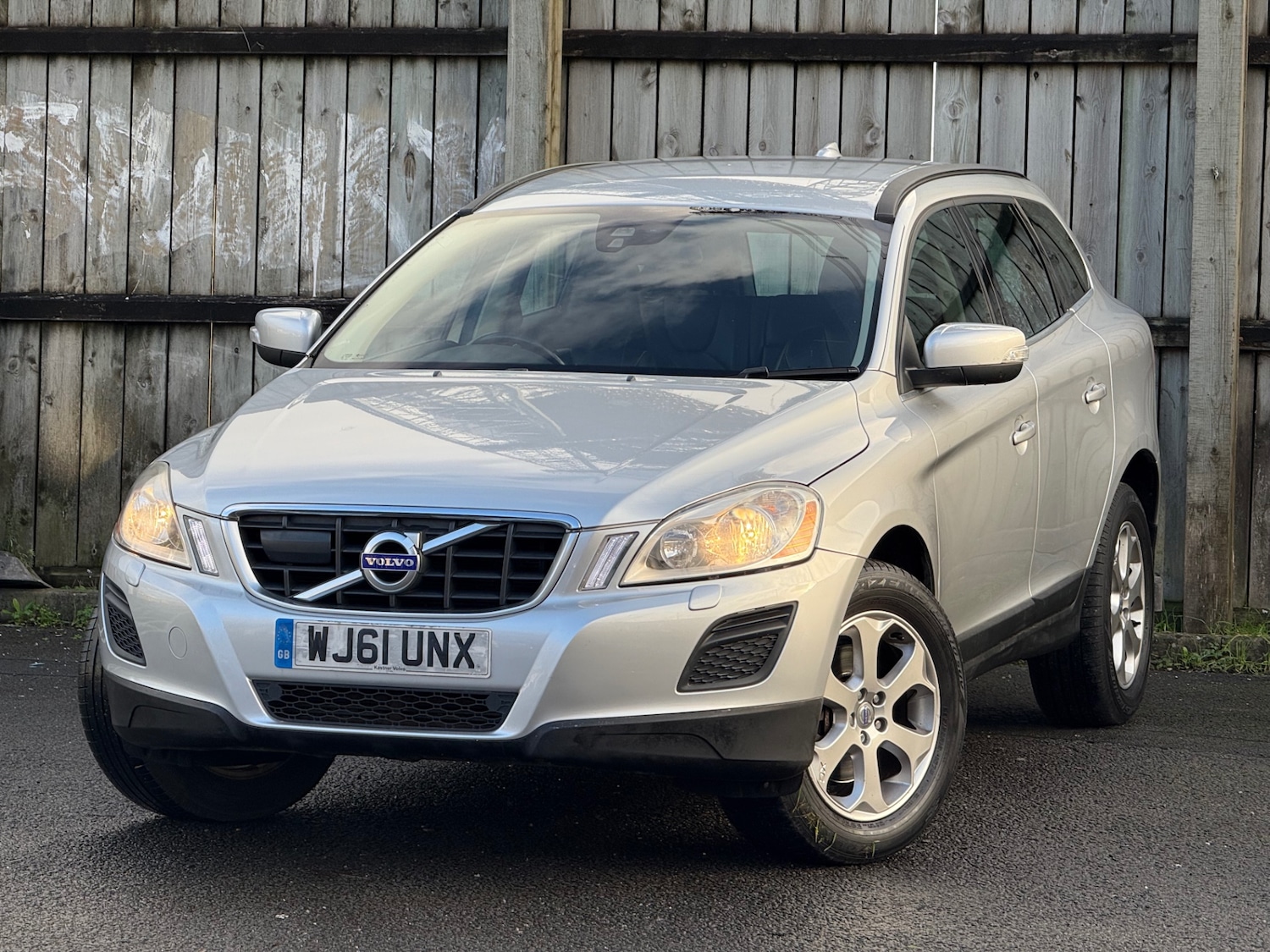 Used Volvo XC60 2011 for sale - 77003636: Photo 15