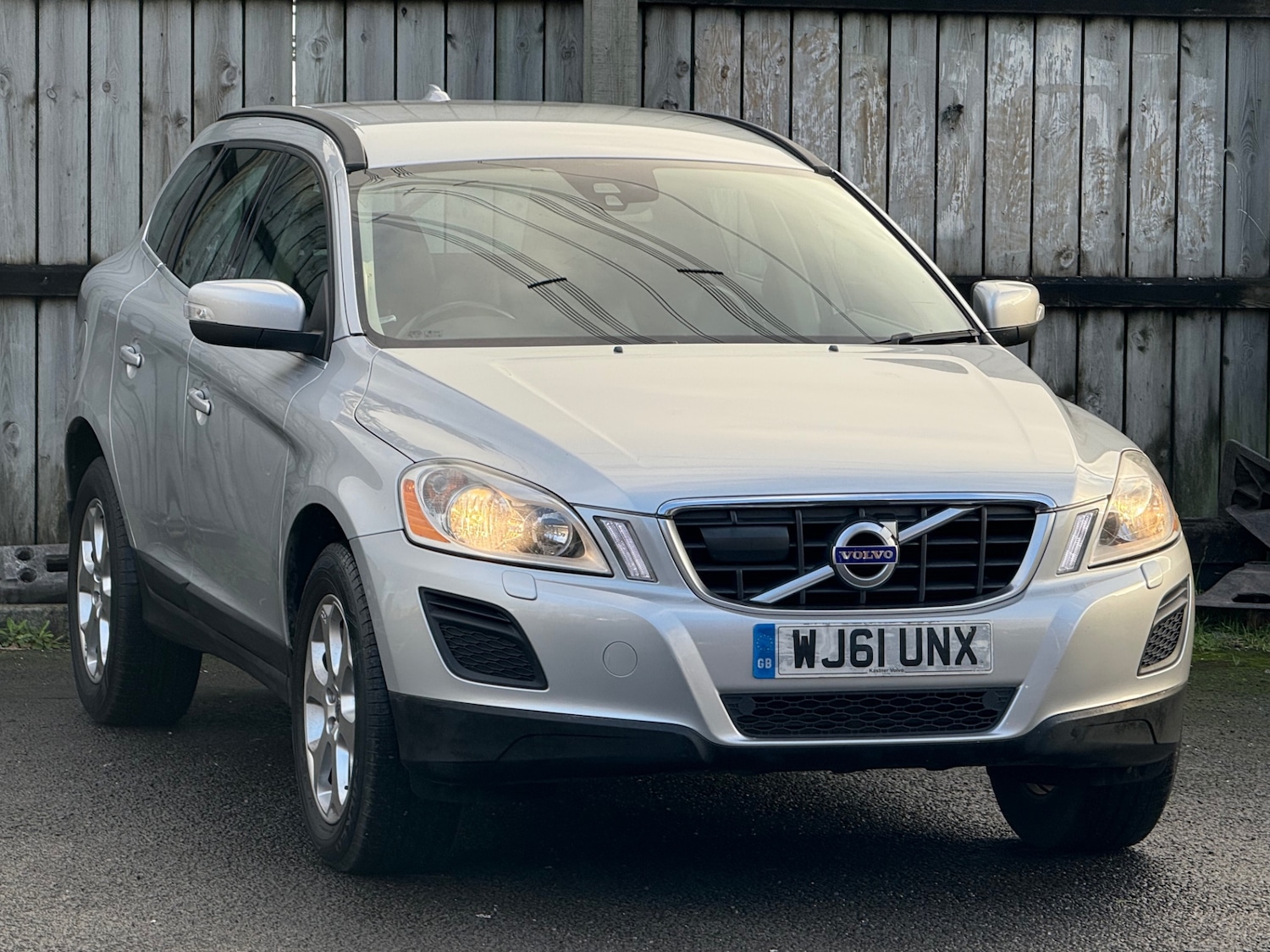 Used Volvo XC60 2011 for sale - 77003636: Photo 16