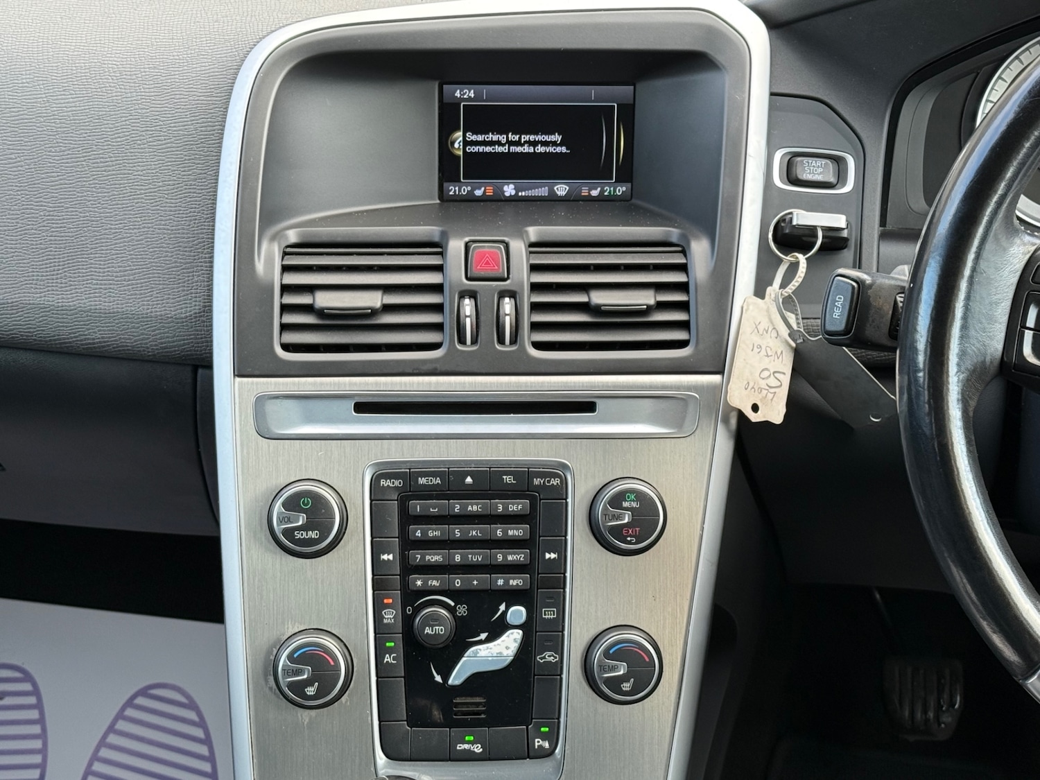 Used Volvo XC60 2011 for sale - 77003636: Photo 28