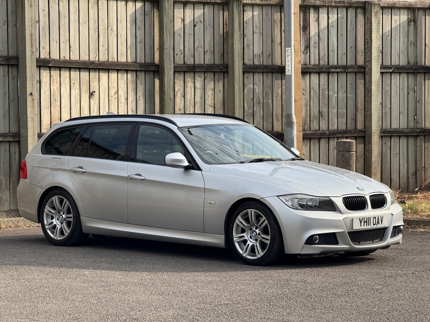 Used BMW 3 Series 2011 for sale - 76355802: Photo 10