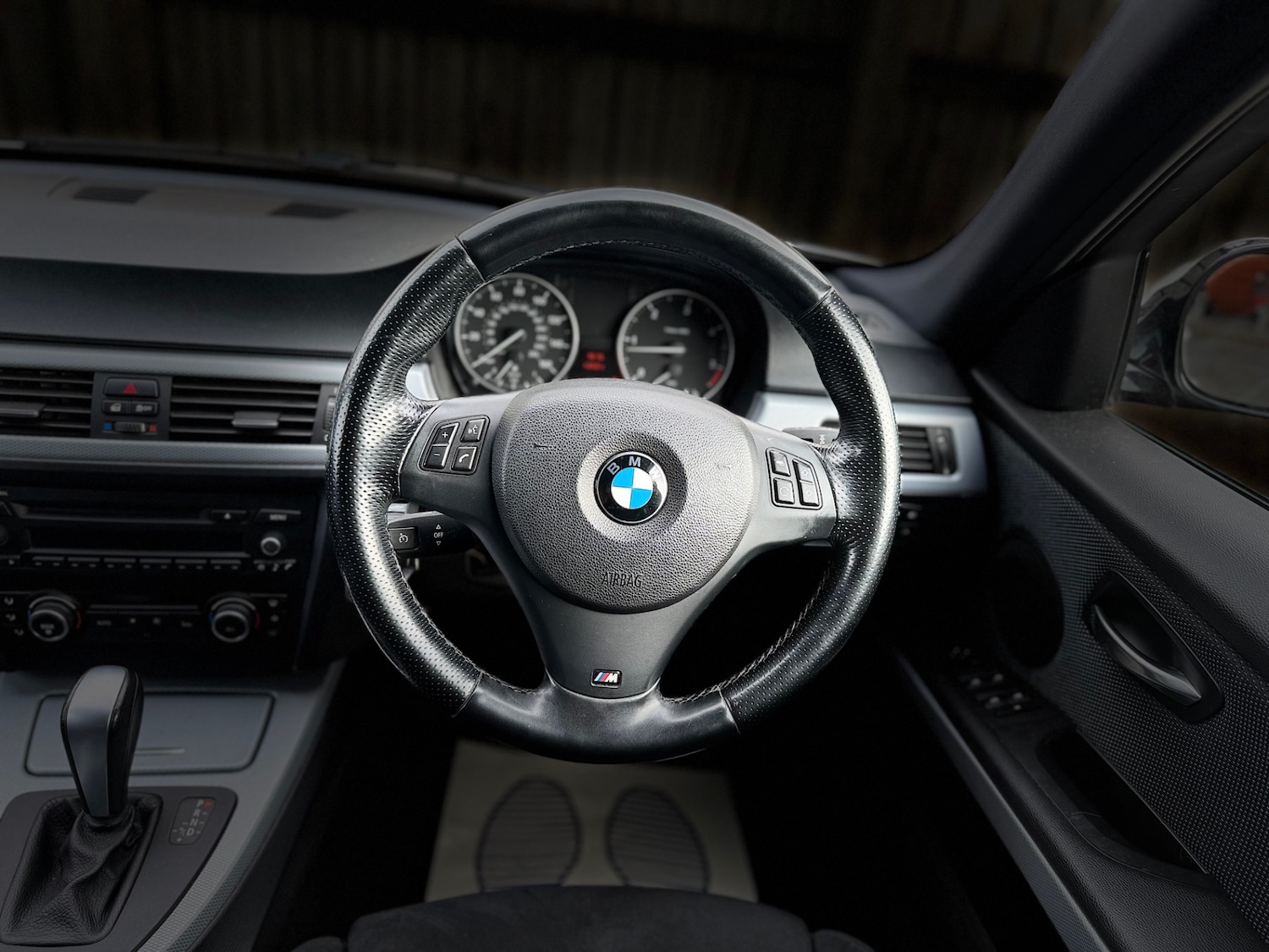 Used BMW 3 Series 2011 for sale - 76355802: Photo 23