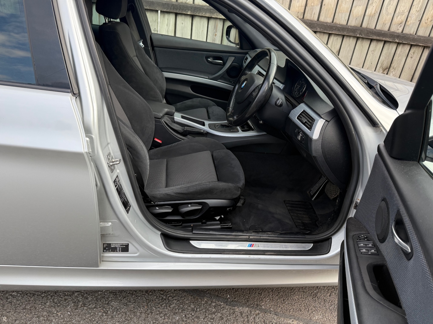 Used BMW 3 Series 2011 for sale - 76355802: Photo 38