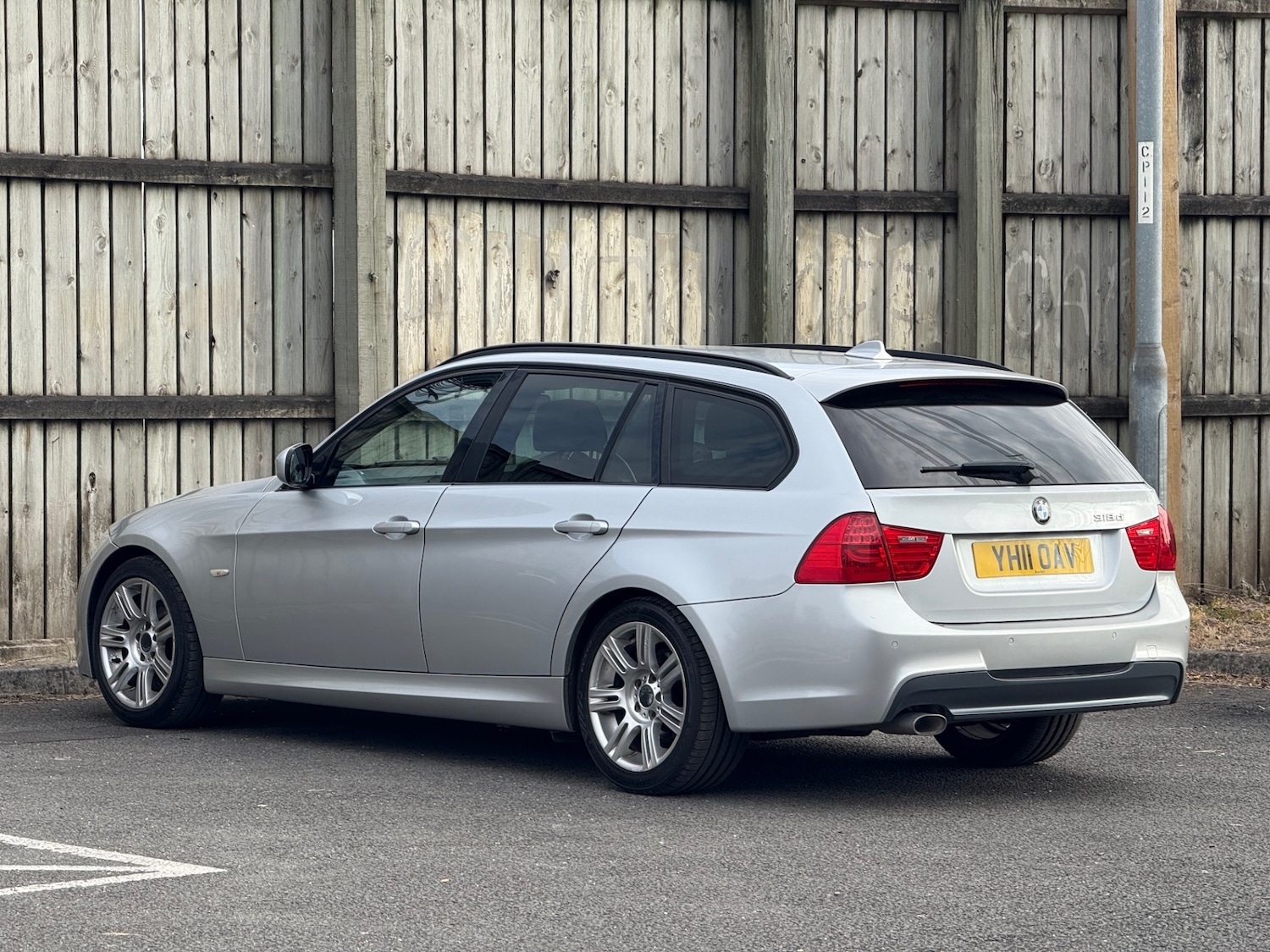 Used BMW 3 Series 2011 for sale - 76355802: Photo 9