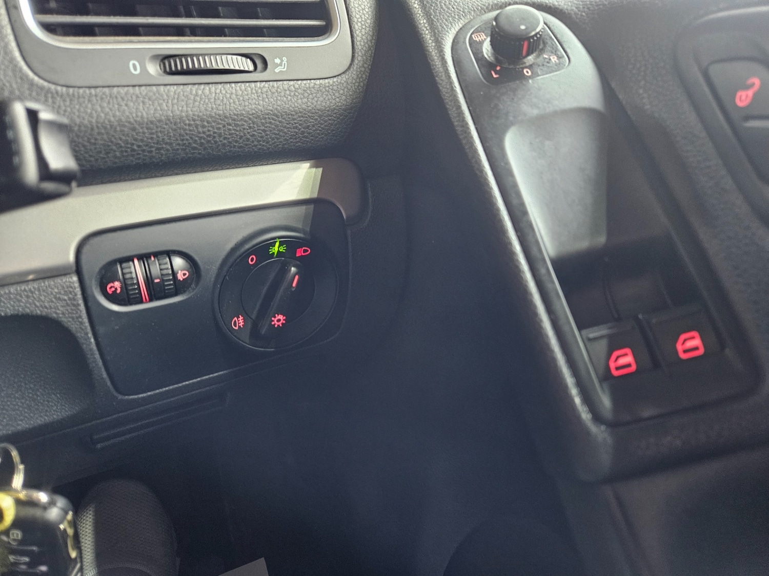 Used Volkswagen Golf 2011 for sale - 77365596: Photo 17