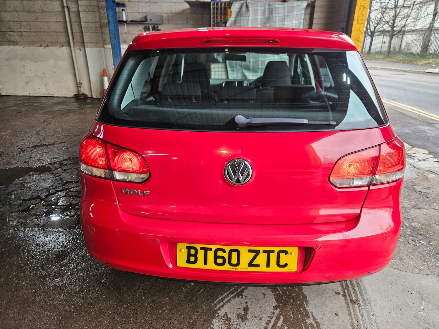 Used Volkswagen Golf 2011 for sale - 77365596: Photo 6