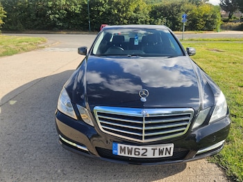 Used Mercedes-Benz E Class 2013 for sale - 79569311: Photo