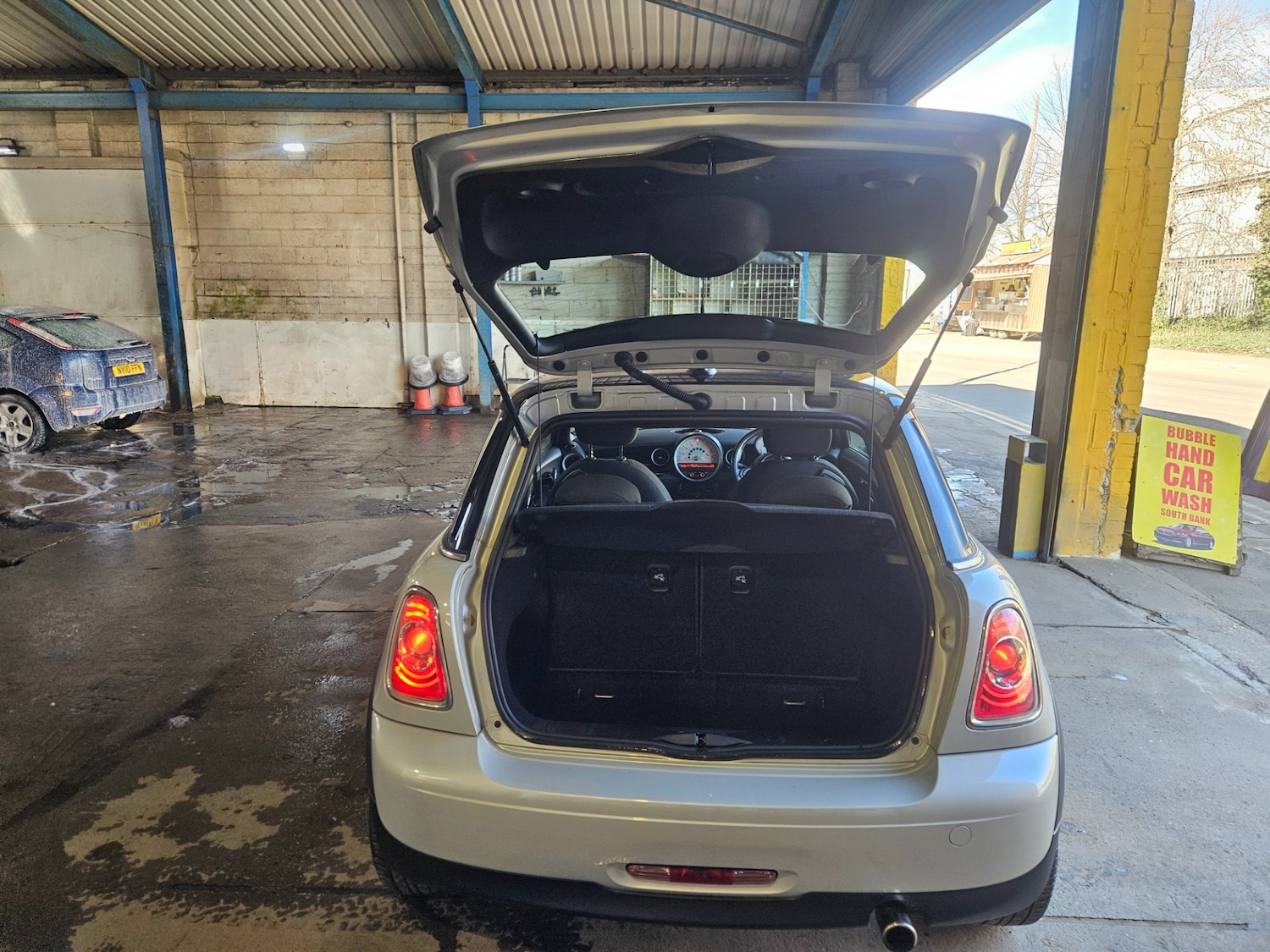 Used MINI Hatch 2011 for sale - 78027444: Photo 5