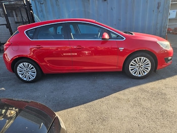 Used Vauxhall Astra 2015 for sale - 78148575: Photo